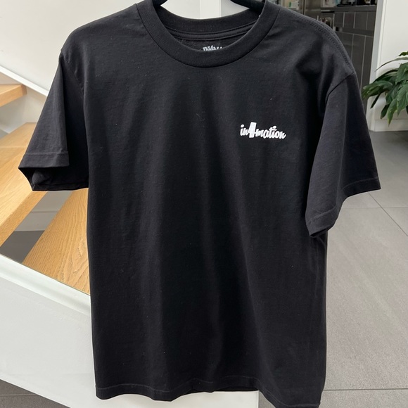 Mens In4mation nwot T-shirt - Picture 1 of 3